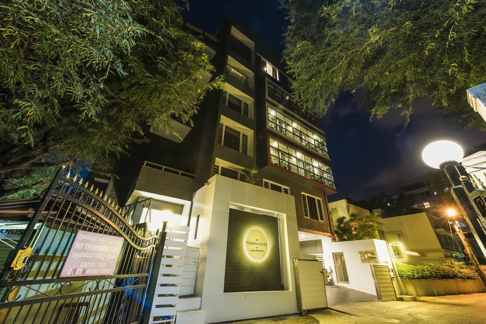 Oyo Townhouse 014 Mg Road Bangalore Exterior photo